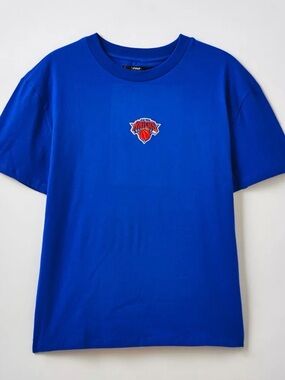 NWT new men’s large NY KNICKS NBA pro standard basketball tee shirt blue